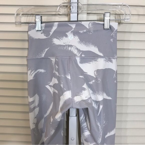 Wunder Under Hi-Rise Tight 25" Full-On Luxtreme Size 2 - Picture 7 of 16